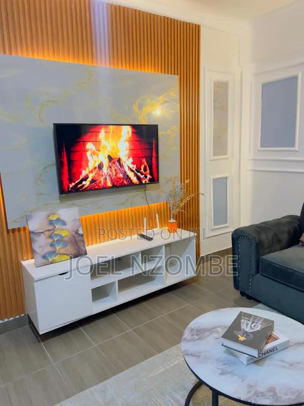 Fully Furnished One Bedroom Airbnb - thumbnail 4