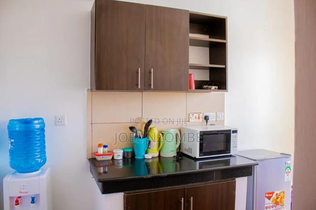 Fully Furnished One Bedroom Airbnb - thumbnail 12