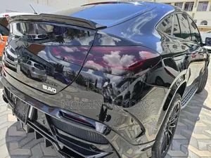 Mercedes-Benz GLE-Class 2021 Black