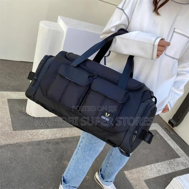 Gym Bag for Men and Women With Shoes Compartment