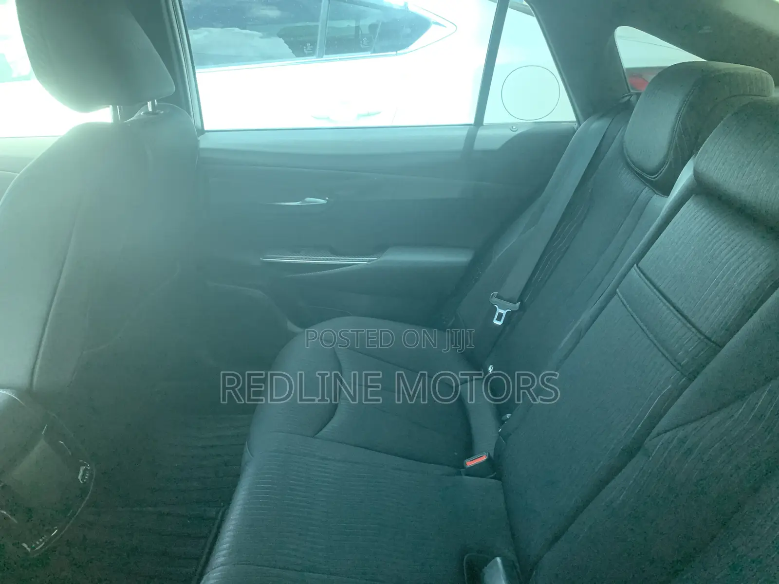 Toyota Crown 2018 Pearl
