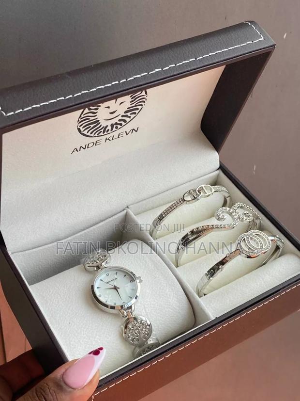 Silver Watch Set - main view