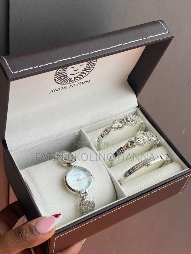 Silver Watch Set - thumbnail 2