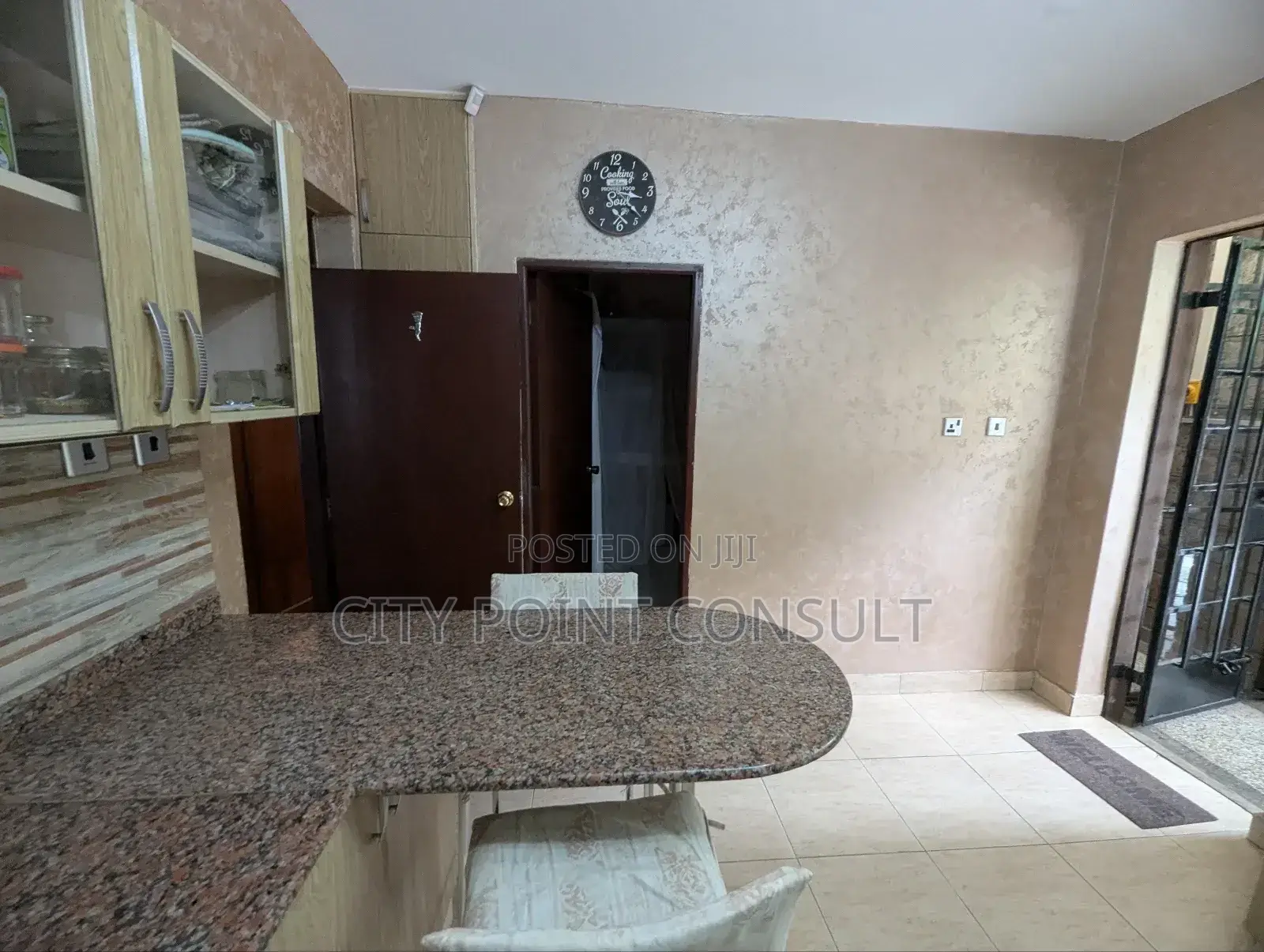 5bdrm Townhouse/Terrace in Raphta Road Area for sale