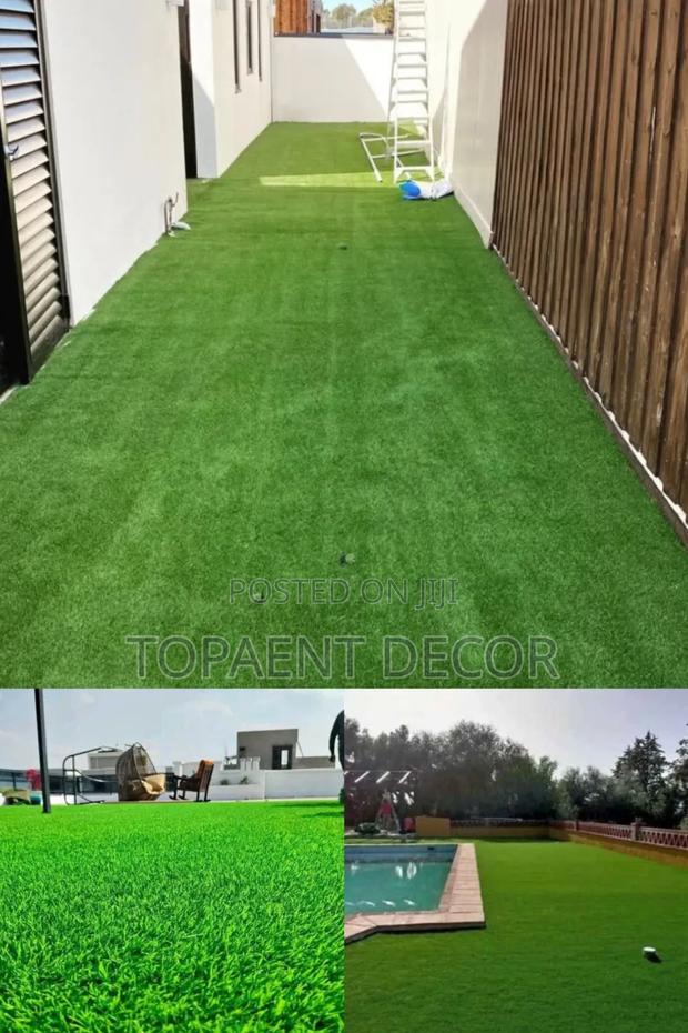 20mm Outdoor Restaurant Area and Poolside Area Artificial Green Grass