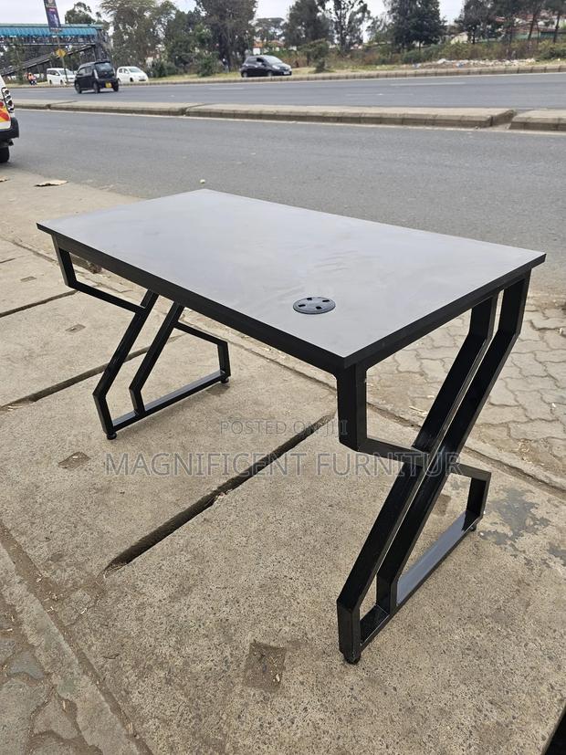 Office Desk Metallic Framework Vantage - thumbnail 2