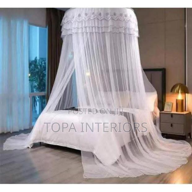 White Circle Nets for All Types of Beds