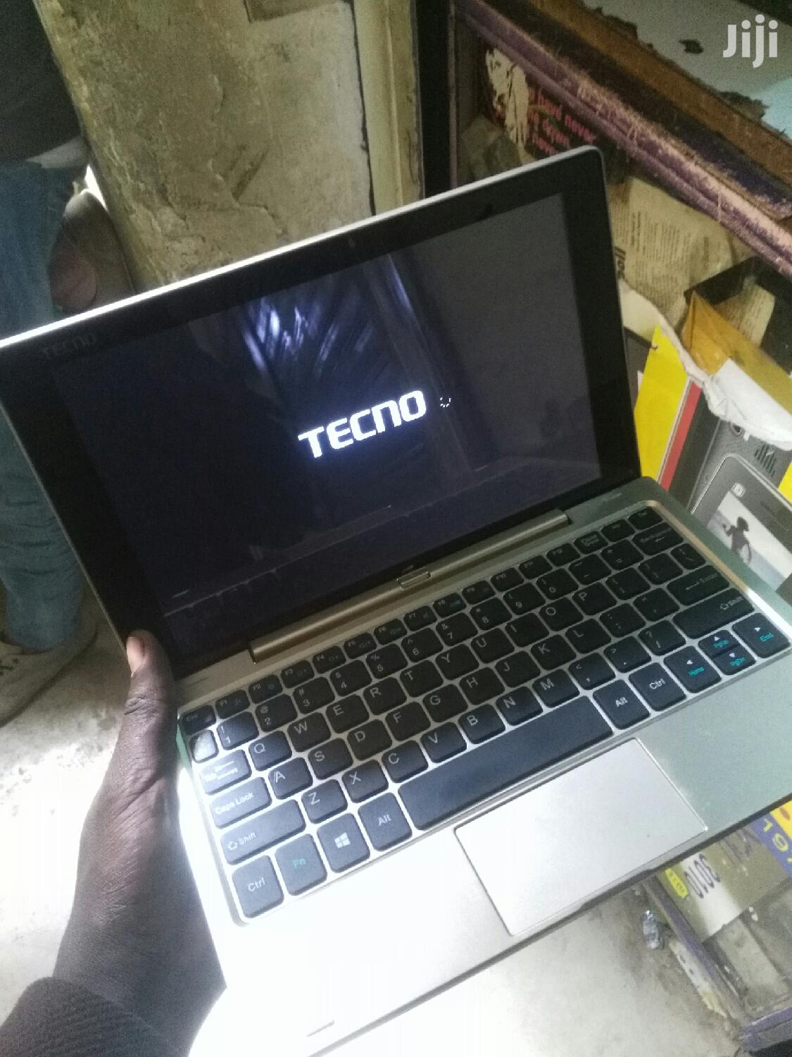 Laptop 4GB Intel HDD 250GB