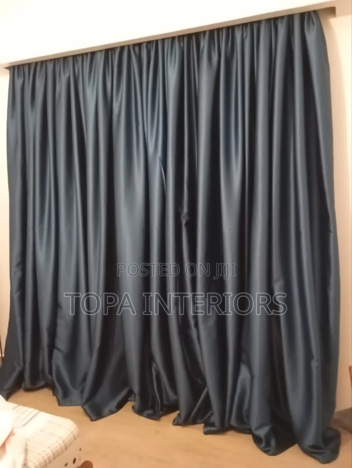 Heavy Quality Dark Grey Hooks Design Blackout Window Curtains