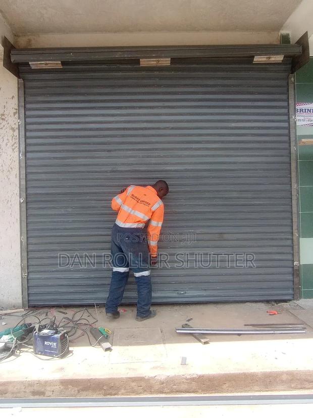 Roller Shutter Doors 3mx2m - thumbnail 4