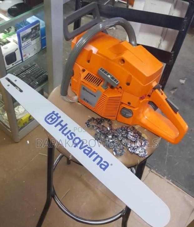 Petrol Powered Powersaw