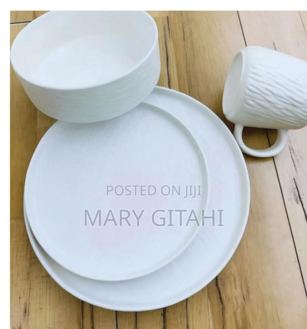 White Ceramic Dinnerset