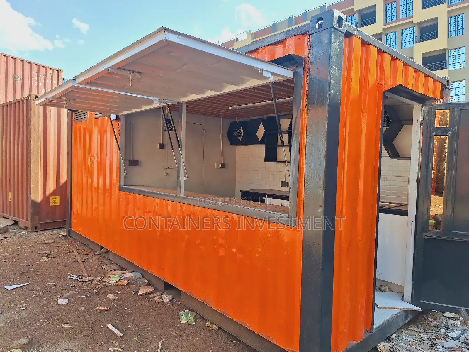 20ft Bar Unit-Cool and Budget Friendly Container Bar.