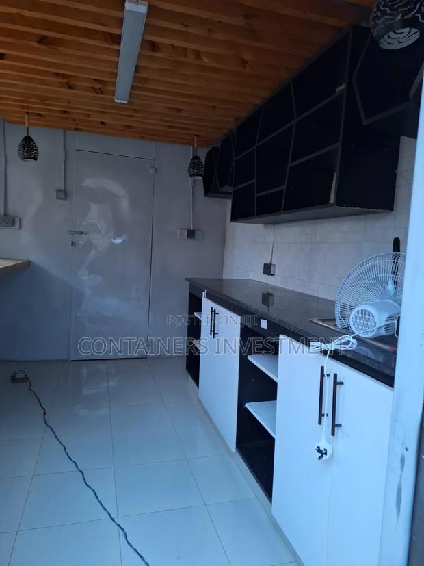 20ft Bar Unit-Cool and Budget Friendly Container Bar. - thumbnail 3