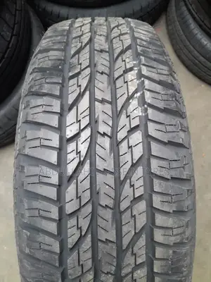 235/65 R17 Yokohama Tyres