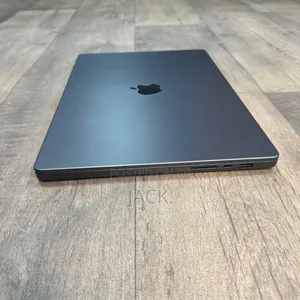 Laptop Apple MacBook Pro 2023 M3 Pro 36GB Apple M3 SSD 512GB