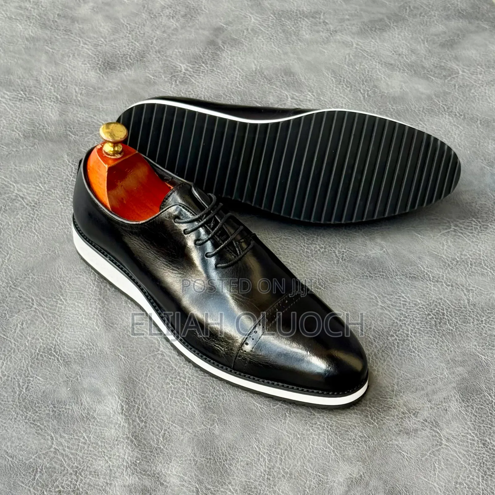Men Official Shoes,Pure Leather in Black and Chocolate Brown