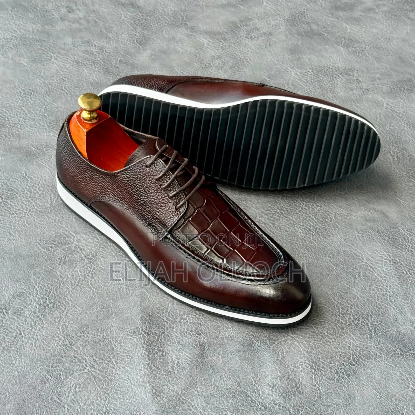 Men Official Shoes,Pure Leather in Black and Chocolate Brown