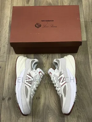 Sued New Balance 990