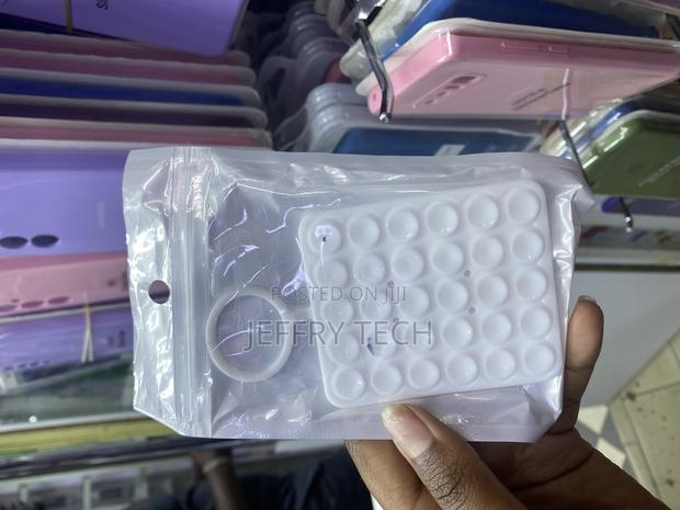 Tinkdas Sticky Phone Stand Silicone Suction Phone Case Mount - main view