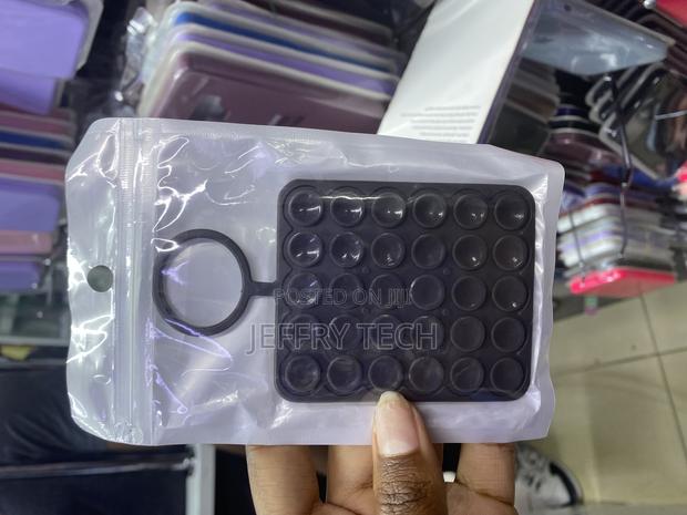 Suction Phone Case Mount, Sillicon Adhesive Phone Accessory - main view