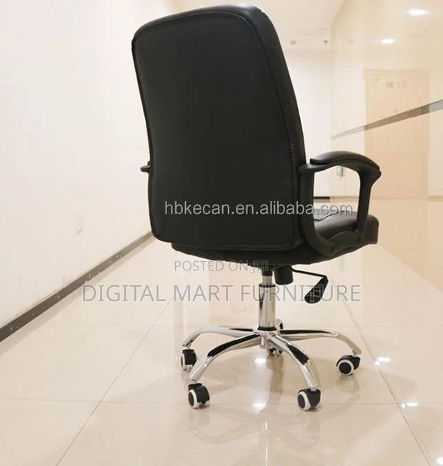 Office Chair: Cheapest Black Boss Office Chair - thumbnail 2