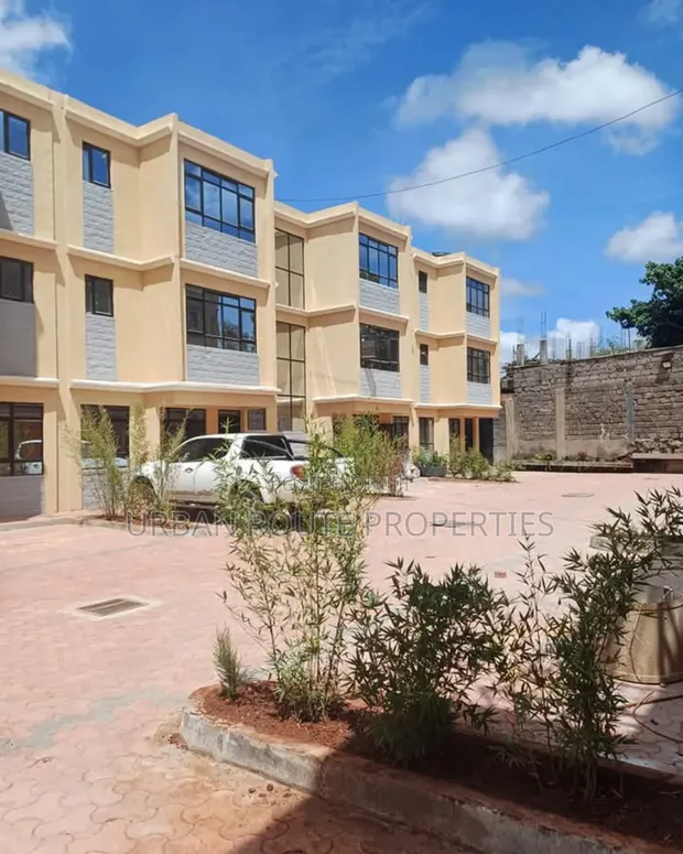 4bdrm Townhouse / Terrace in Thogoto for rent