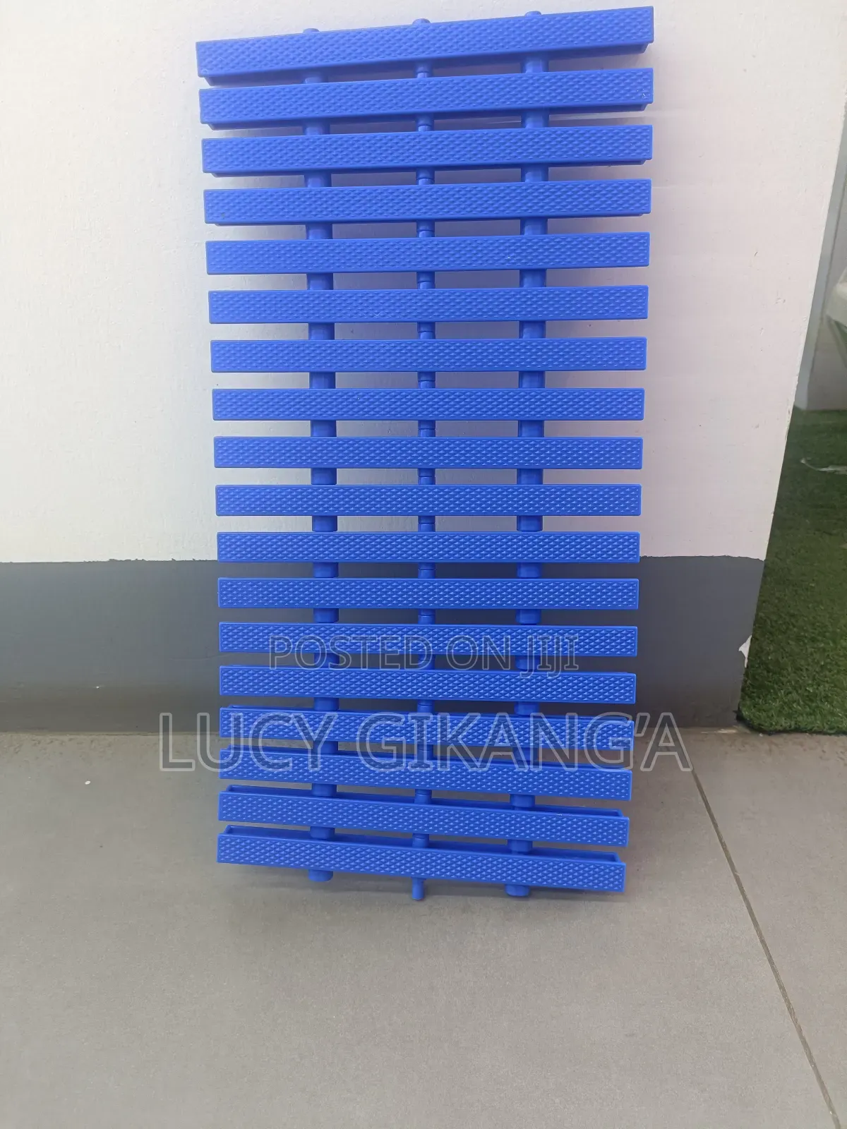Blue Channel Gratings