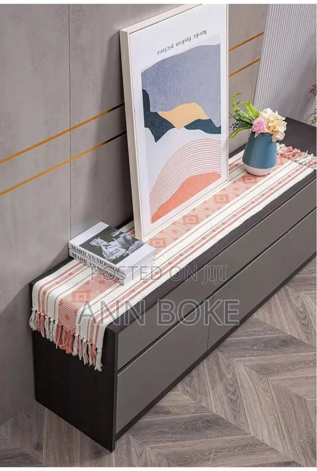  *High Quality Table Runners* .
 Reusable 
 Anti Wrinkle
 *All