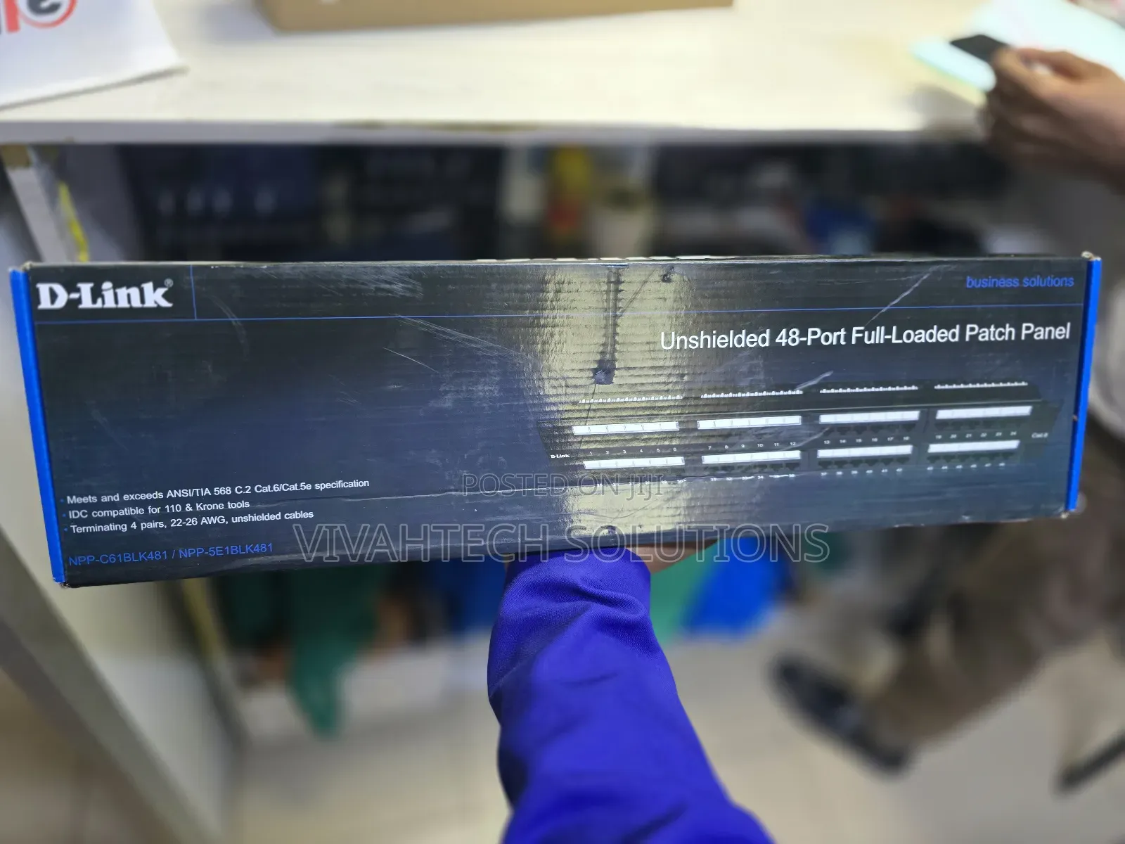 D-Link 48-Port Cat 6 Patch Panel // D-Link 48-Port