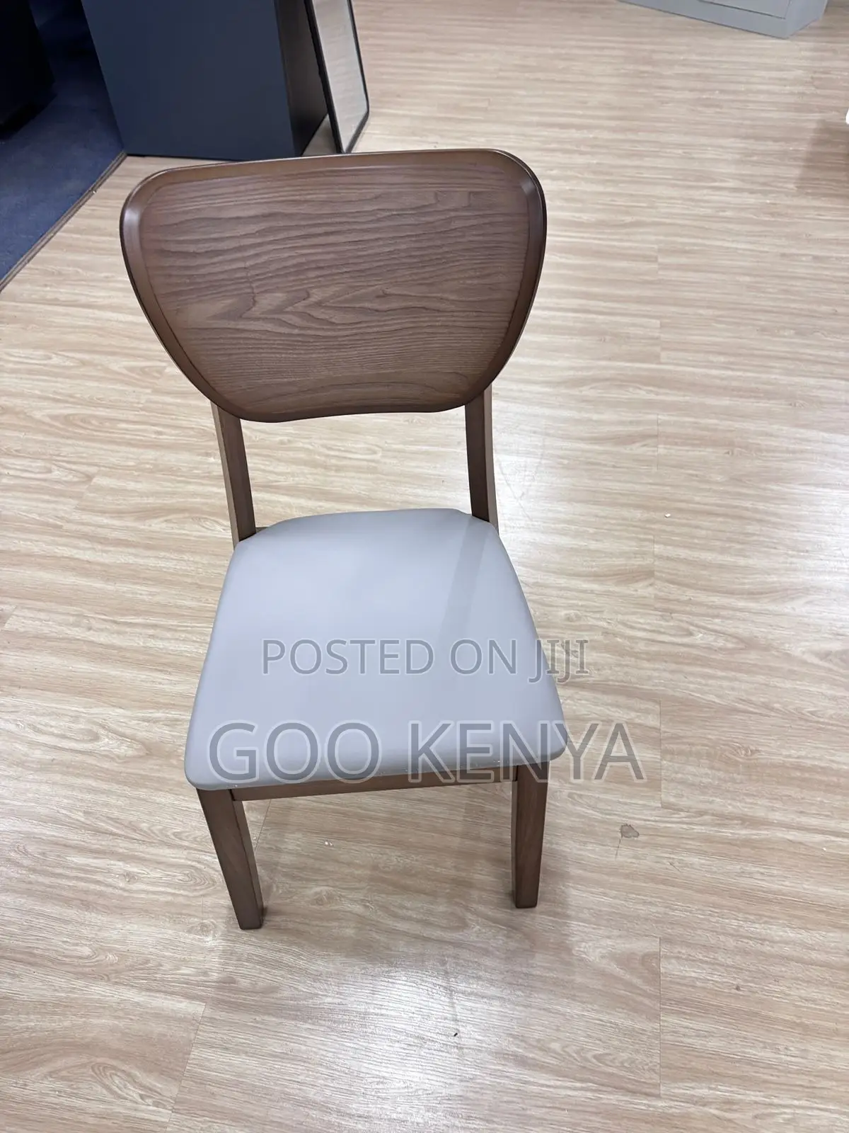 Dining Chair; Curve-Back Leather Dining Chair