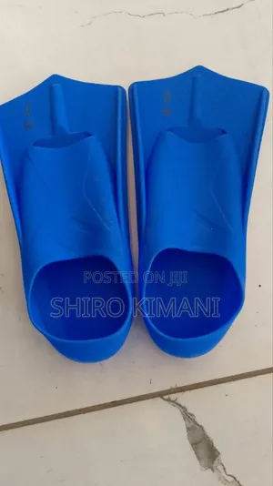 Swimming Zoomers Short Fins – Speed & Training