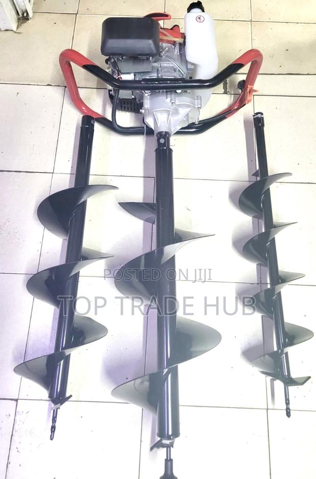 Honda Pioneer Earth Auger 4 Stroke With 3 Drill Bits - main view
