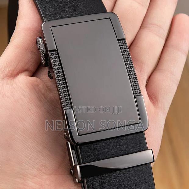 100% Genuine Leather - thumbnail 3