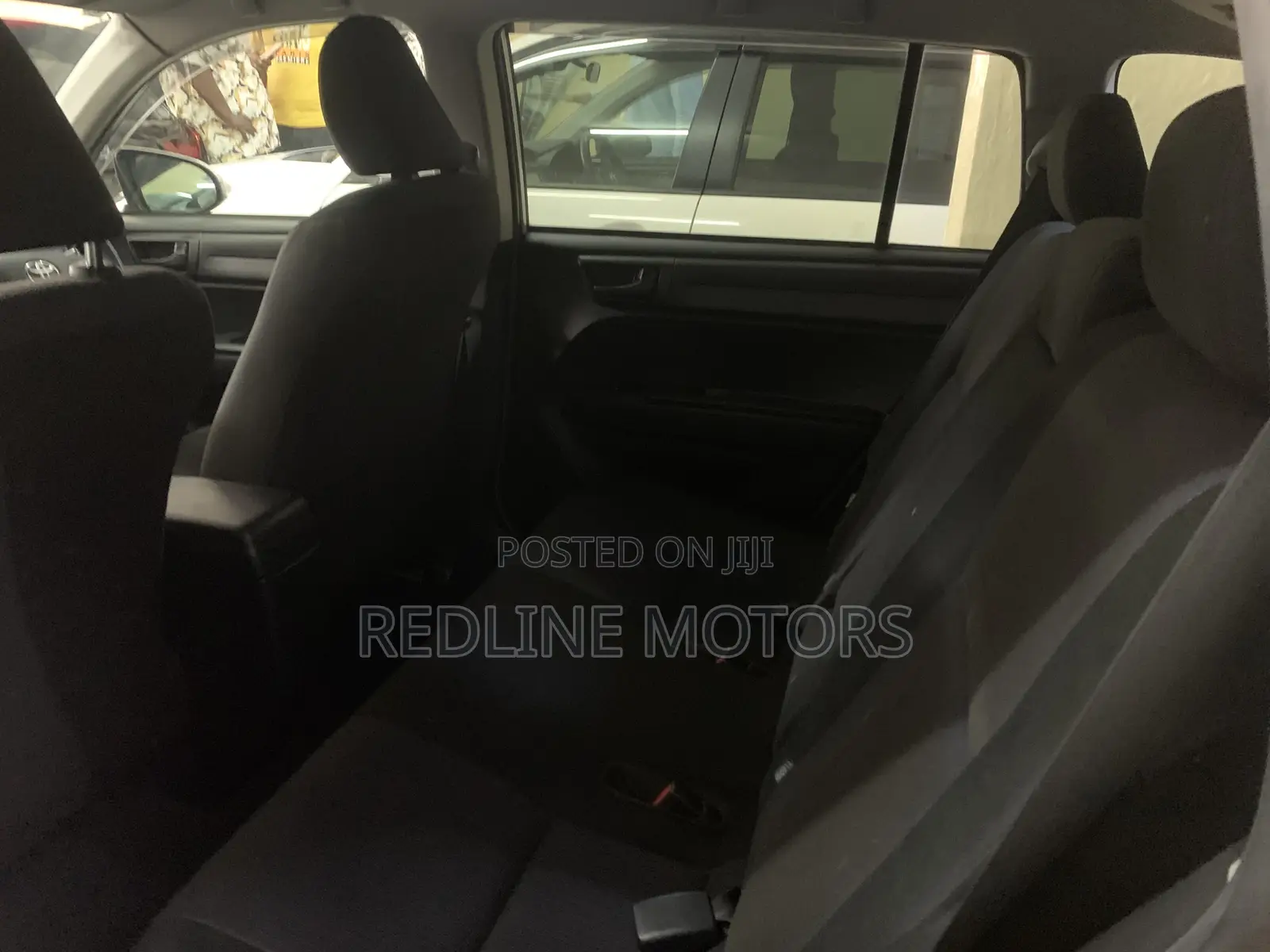 Toyota Corolla Fielder 1.5 Hybrid FWD 2019 Silver