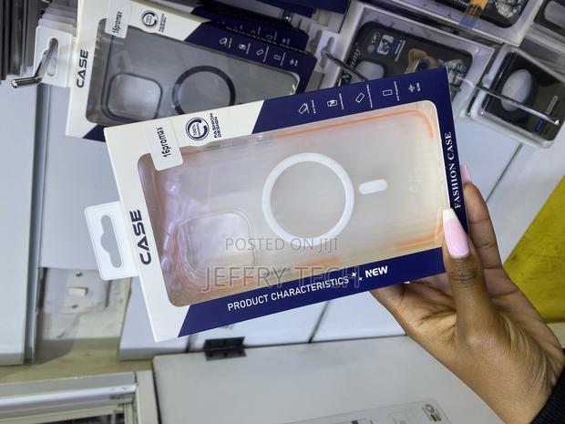 Minker iPhone 16 Pro Max Clear Case With Magsafe Antiyellow - main view