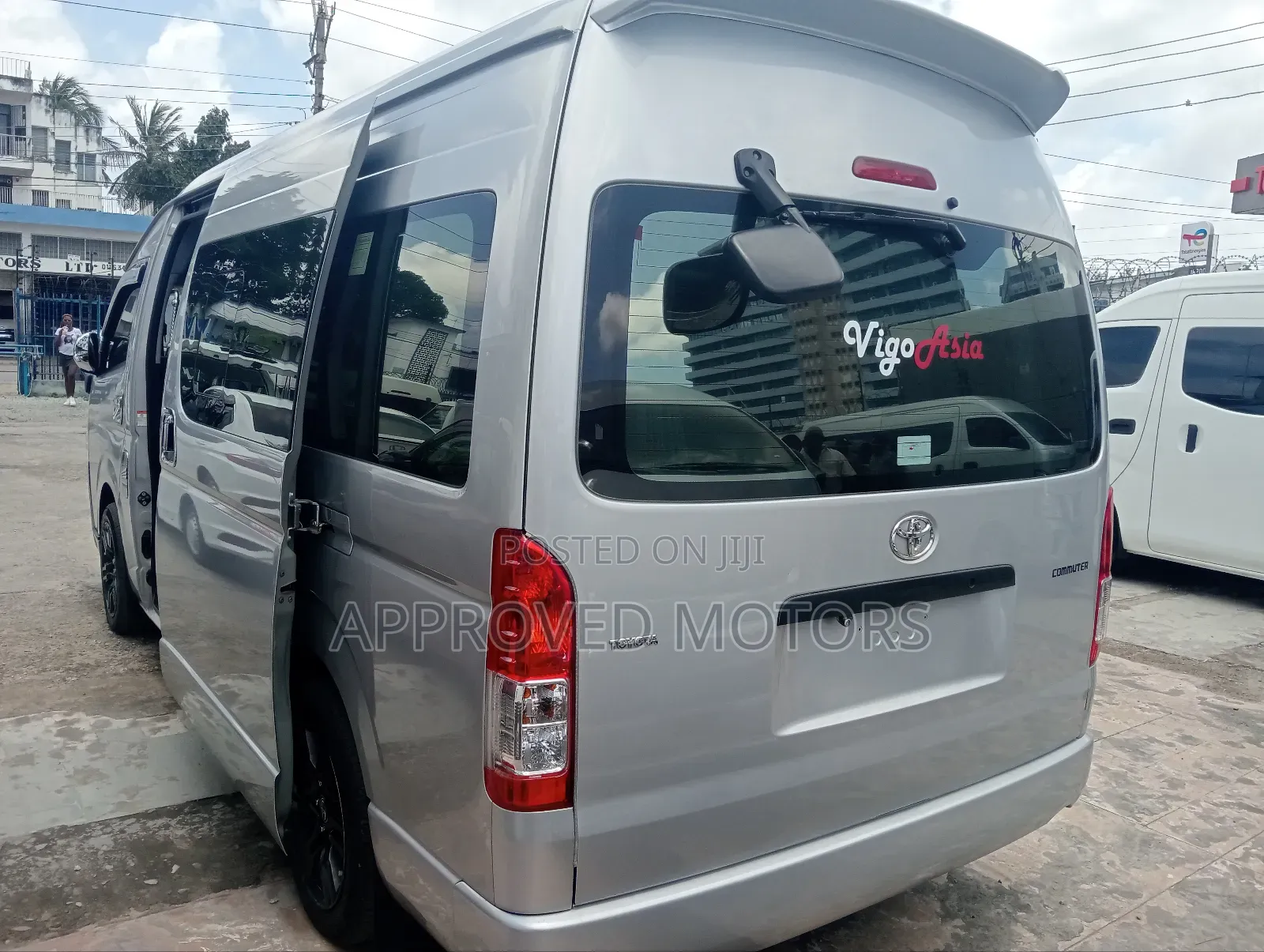 Toyota HiAce 2019 Silver