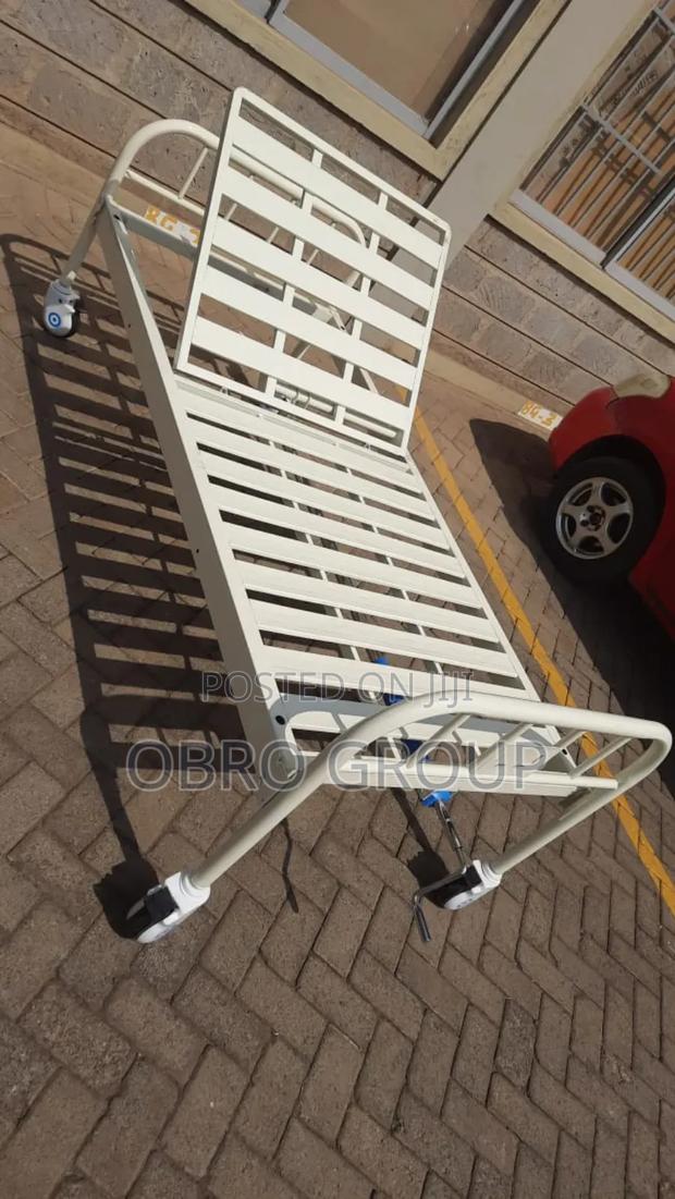 Single Crank Beds - thumbnail 3