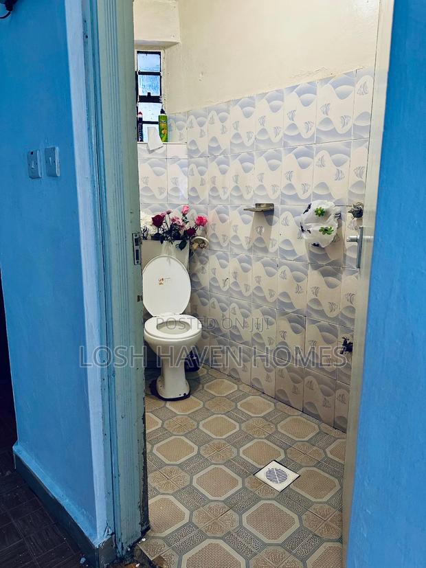 Midnight Blue Studio Airbnb,Trm Roysambu Along Thika Road - thumbnail 12