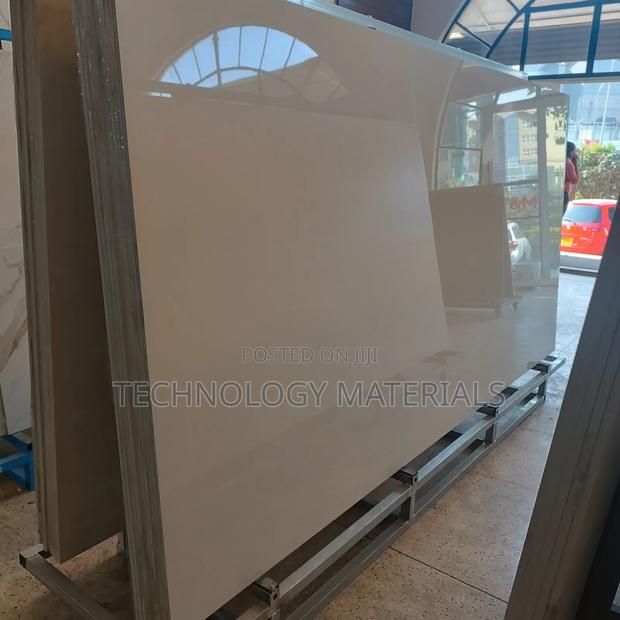 Artic White Sintered Stone(Glossy)