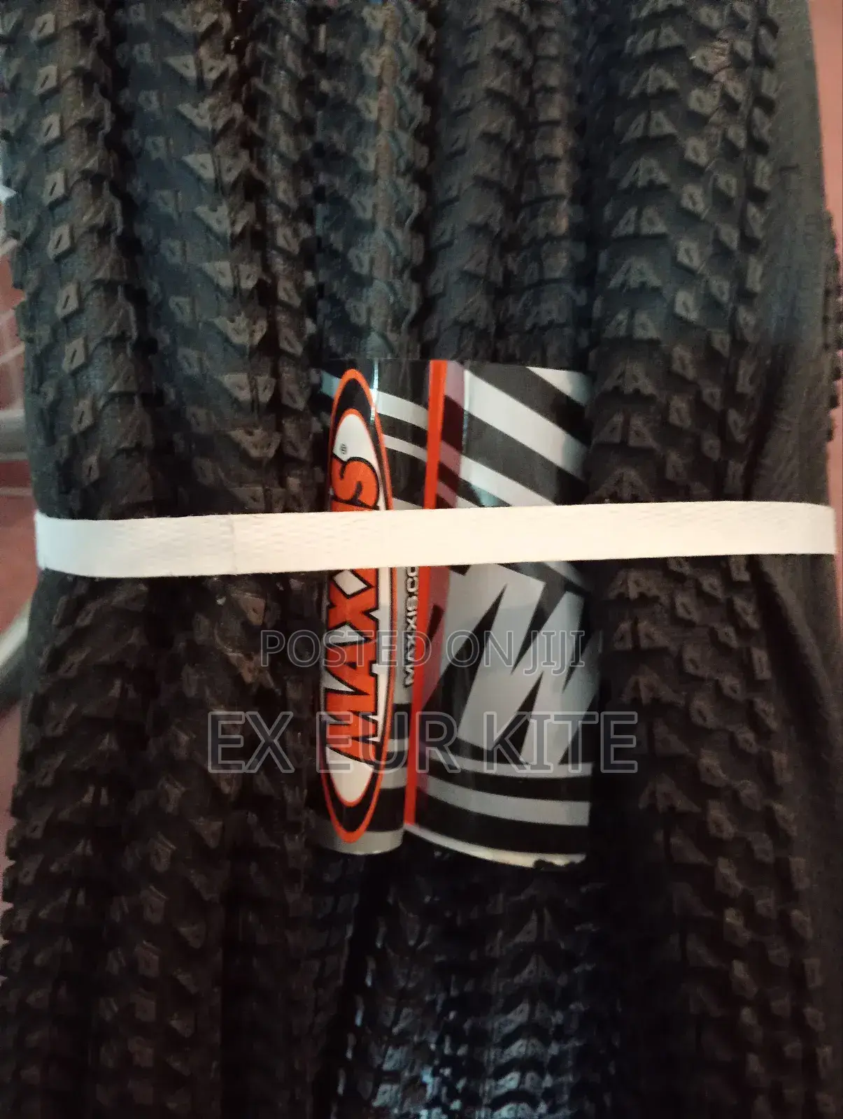 Maxxis M333 Pace :