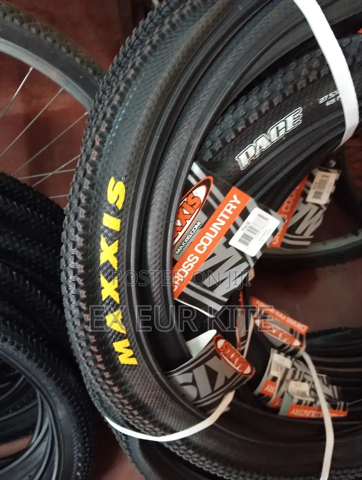 Maxxis M333 Pace :