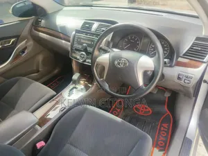 Toyota Premio 2017 Silver