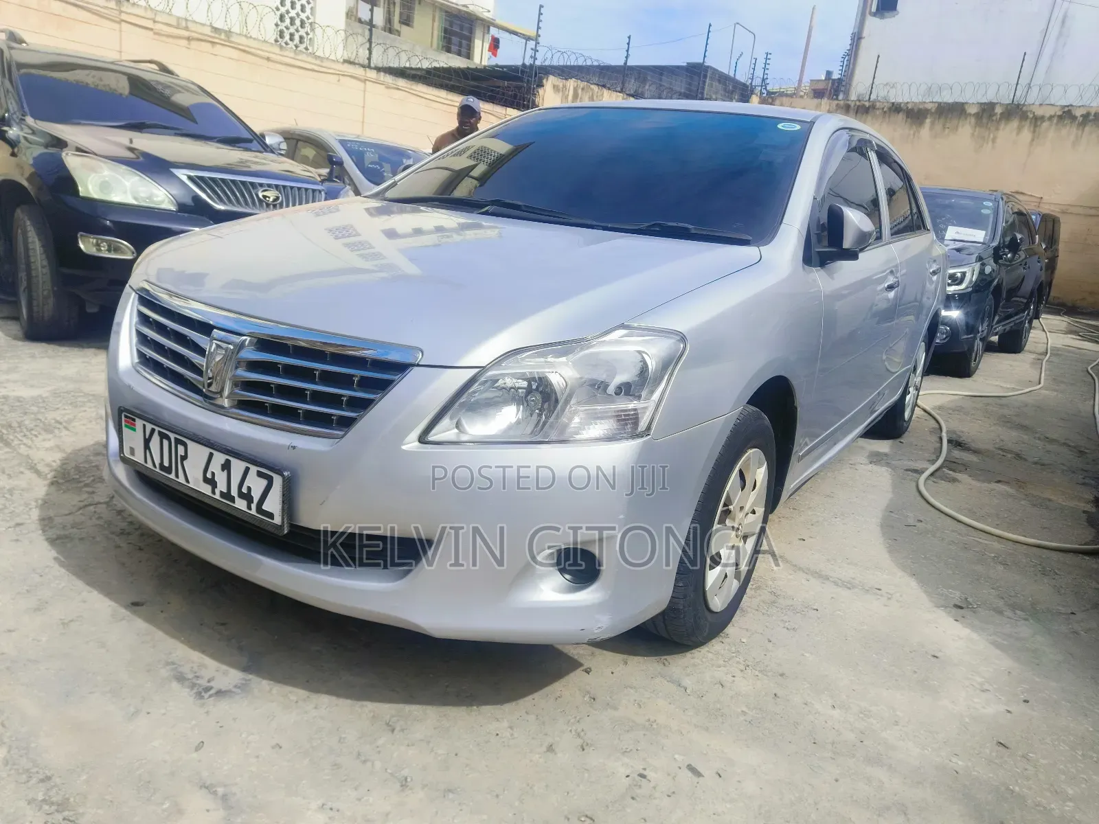 Toyota Premio 2017 Silver