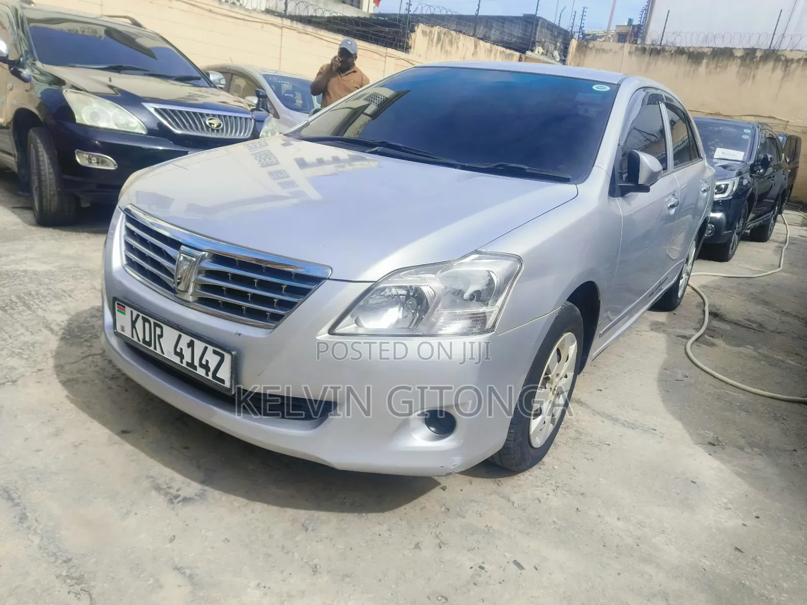 Toyota Premio 2017 Silver