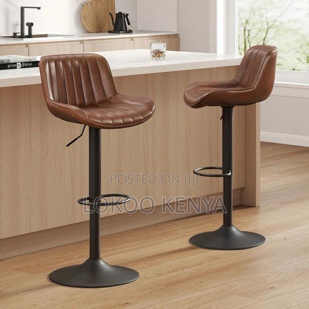 Barstool: Adjustable Height Counter Stool - thumbnail 5