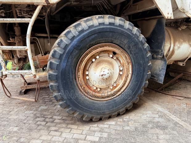 Perlini 80 Tonne Mining Truck - thumbnail 4