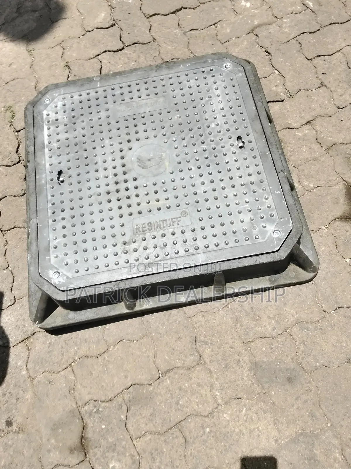 Heavy Duty Reinforced Fibre Manhole Cover 600 × 600mm