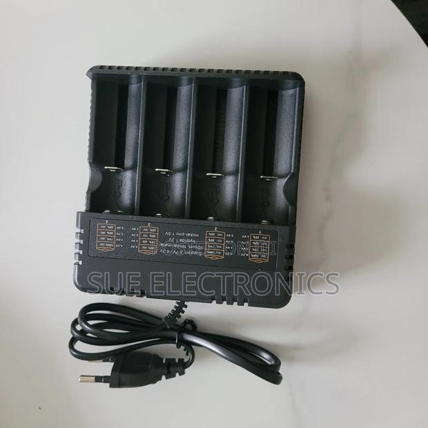 Battery Charger for 26650 to 16340