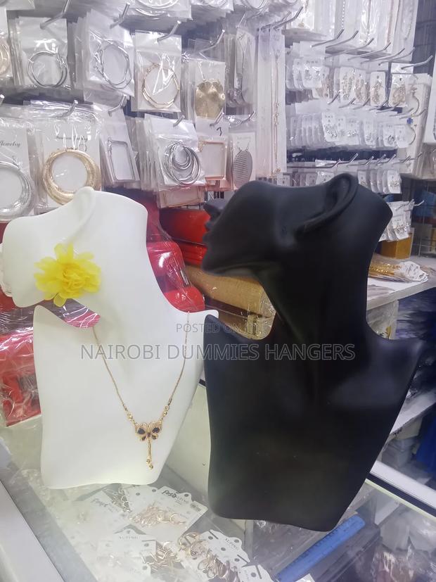 Realistic Earings and Watches Display